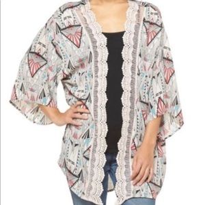 Xhilaration geometric print kimono